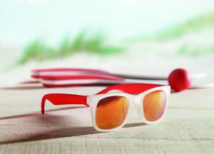 AMERICA TOUCH Stylish UV400 Mirrored Lens Sunglasses for Men & Women - GiftRetail MO8652