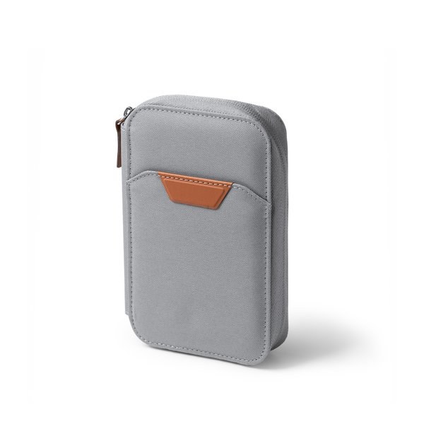 TIPLER Travel wallet in RPET 600D and PU with zip closure and outer pocket